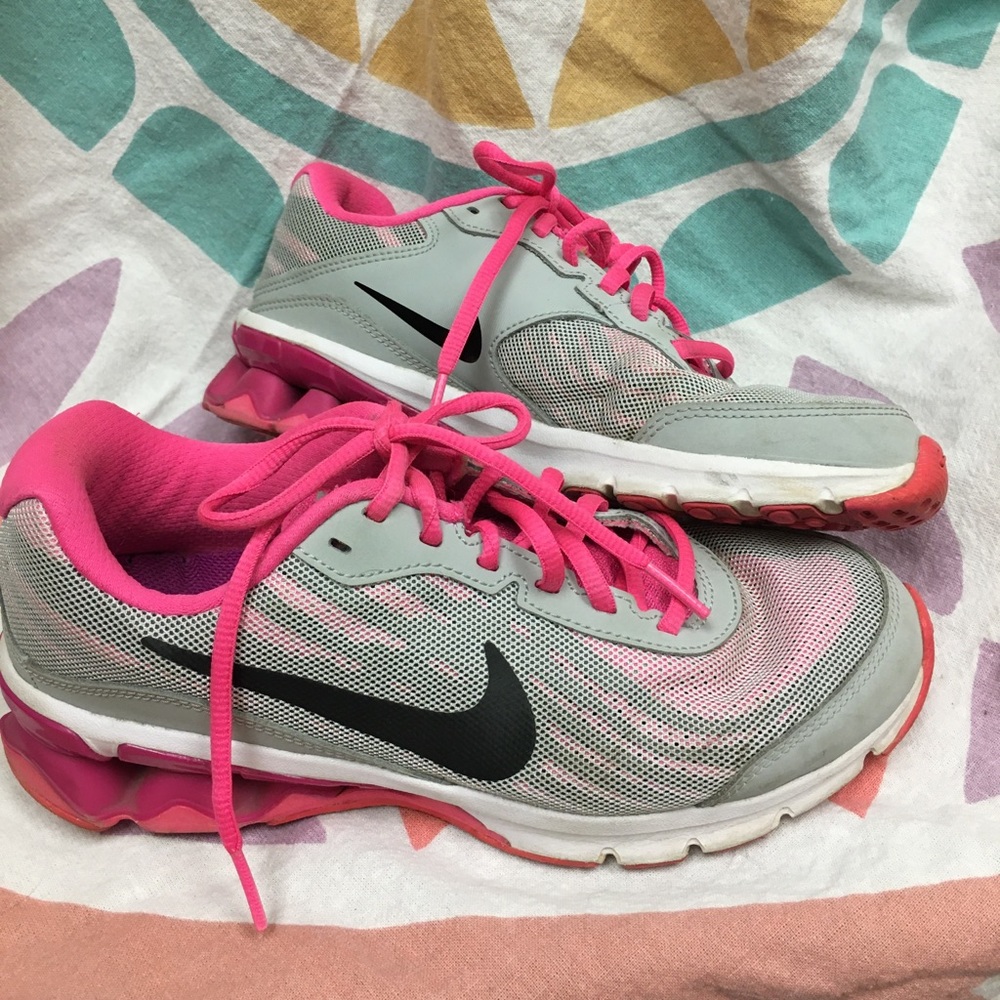 Nike Peak Run 9